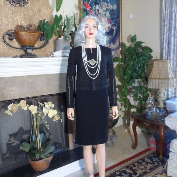 Diane von Furstenberg Black Textured Jacket & Pencil Skirt Set – Size 0/2 - Picture 3 of 16